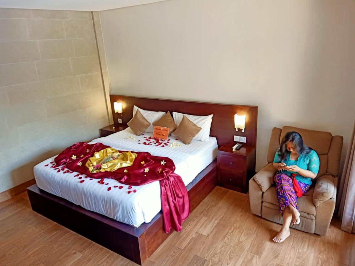 The Surya Kuta Villa Exterior photo