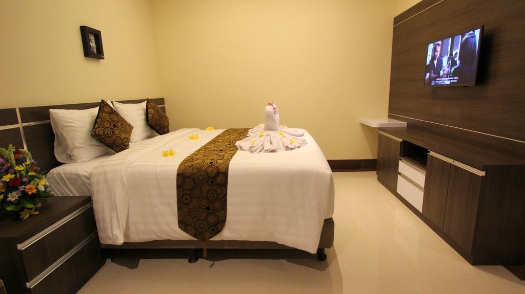 The Surya Kuta Villa Exterior photo